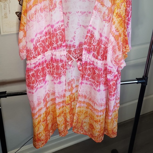 Venus - Swim - Picture 4 of 8